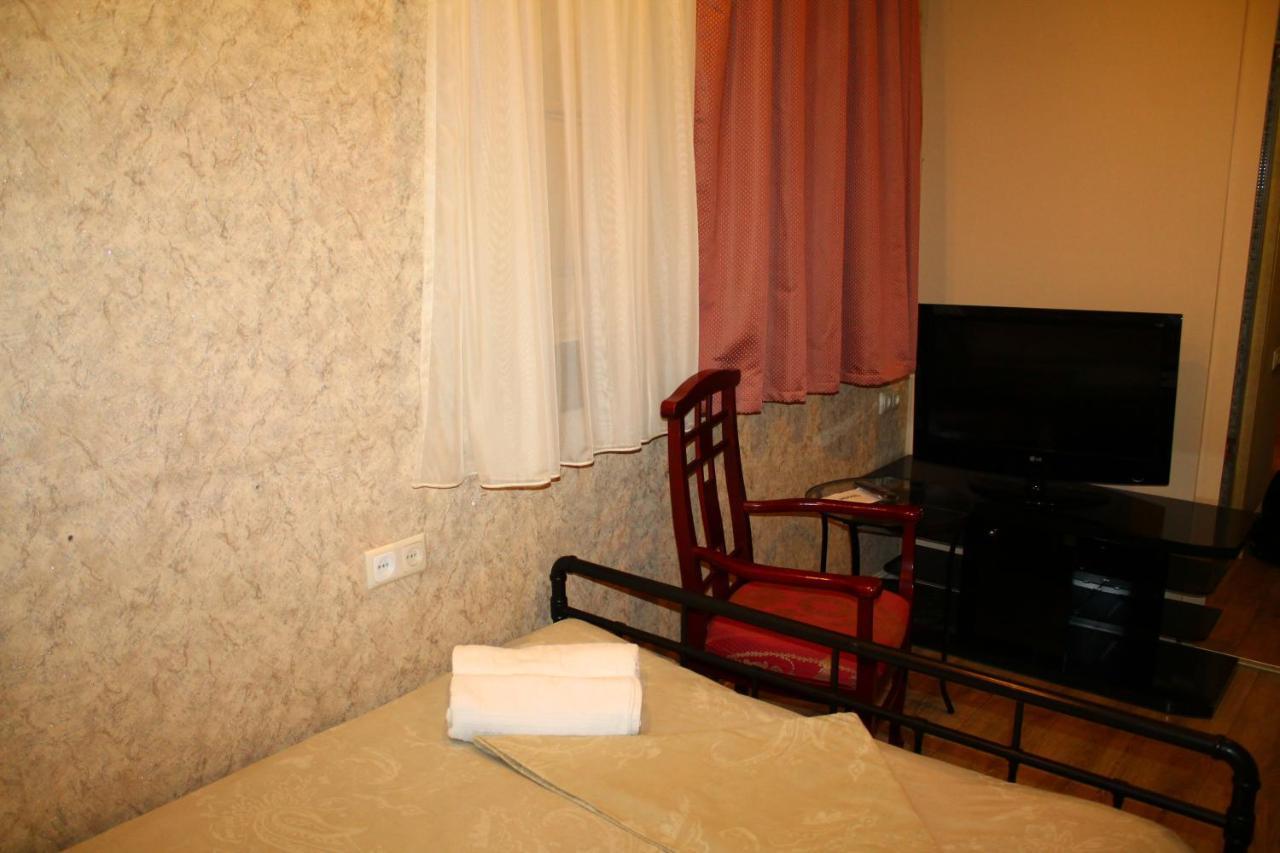 Mga Hostel & Tours Erevan Esterno foto